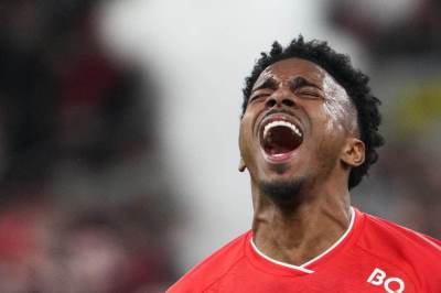  Oglasio se Markinjosov agent 