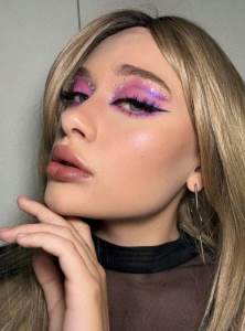  Zaboravite tečni puder, stigla je nova era šminke: Treba vam "cloud skin"za efekat koji briše godine 