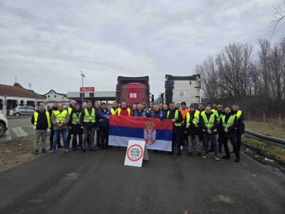  "To je samo deficit kada je u pitanju izvoz robe": Kamiondžije blokirale Balkan, šteta se mjeri stot 