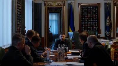  Sudbina Ukrajine zavisi od ovog sporazuma? Zelenski i SAD pregovaraju o posleratnoj obnovi 