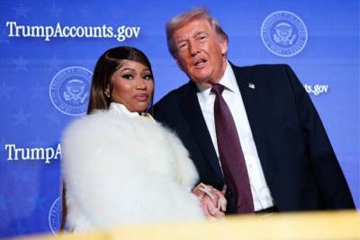  Donald Tramp pred svima komentarisao zadnjicu Niki Minaž 
