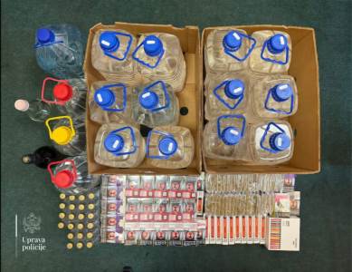  Nikšić: 900 duvanskih proizvoda i alkohol bez markica oduzeto 