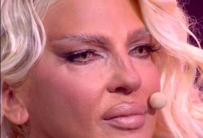  Ovaj muškarac je Karleuši najveća podrška nakon skandala sa Duškom: Isplivala fotka iz restorana, us 