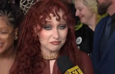  Pjevačica Čapel Roan napravila skandal na dodjeli nagrada  