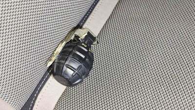  Naoružan do zuba u 2 ujutru: Maloljetni Novosađanin uhapšen sa ručnom bombom ispred lokala u Beograd 