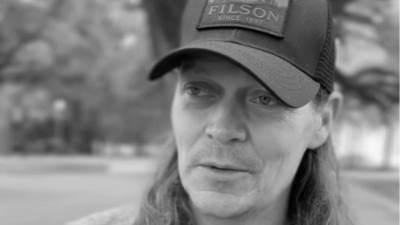  Preminuo Bred Arnold 