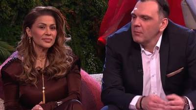  Kasper živi u sobi od 12 kvadrata na periferiji Njujorka? Krije od pjevačice istinu, Mina se odmah o 