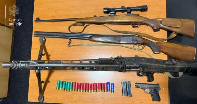  Nikšićanin uhapšen zbog nasilja u porodici: Pronađen puškomitraljez, pištolj i dvije puške 