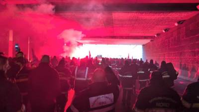  Francuska je na ivici građanskog rata: Student ubijen gvozdenim šipkama, cijela država na nogama zbo 