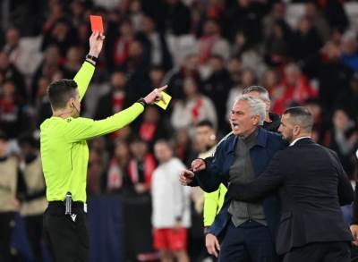  Murinjo bijesan posle poraza, a 2 snimka pokazuju da je u pravu 