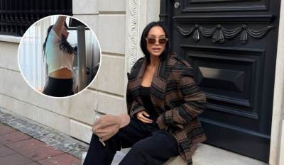  Edita Aradinović prvi put pokazala trudnički stomak u helankama i kratkom topu 