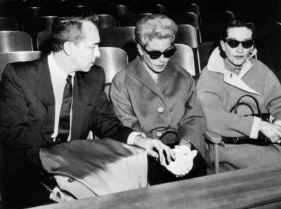  Ko je Lana koja je ubila ljubavnika koji je bio u krevetu sa njenom ćerkom od 14? 