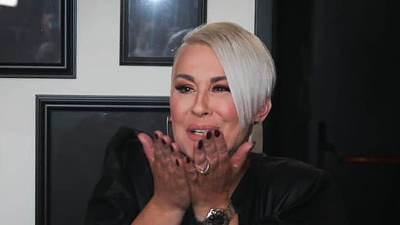  Indiri iz "Kolonije" iscurio disk: Pjevačica trpi simptome u leđima koje mnogi ignorišu, a čeka je o 