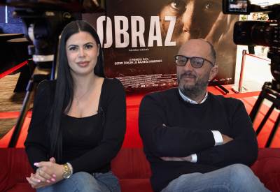  Između tradicije i savremenosti: „Obraz“ Nikole Vukčevića 