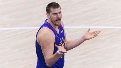  Nikola Jokić posle frke izgubio od Oklahome: Htio da tuče provokatora, pa  pao u produžetku 