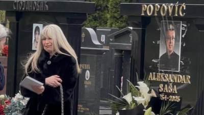  Promenjen spomenik Saše Popovića 