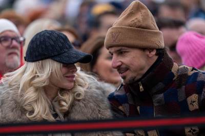  Zlatanu se muškarac uselio u kuću i mora da živi s njim 