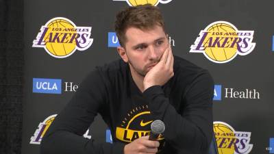  Slovenački košarkaš Luka Dončić neprikladno gestikulirao ka sudijama 