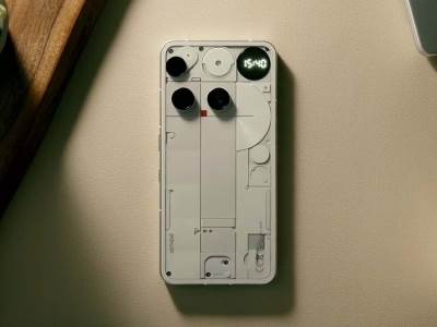  Šta će se desiti sa jeftinim telefonima? Neće vam se svidjeti šta predviđa Karl Pej 