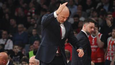  "Beži bre u pi**u materinu sa ovim": Obradović pobesnio na tajm-autu zbog jednog čovjeka 