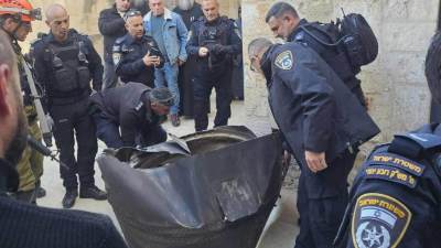  Fragmenti raketa padaju po Jerusalimu 