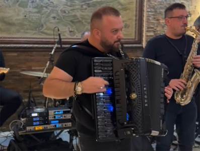  Borko Radivojević otkrio je kako je Đanija ujeo gost na svadbi. 