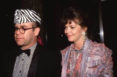  Skandal na vjenčanju Elton Džona  