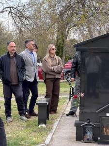  Ovo je prelijepa sestra pokojnog Madžgalja koju nikad ne viđamo u javnosti: Tugu krila iza velikih n 