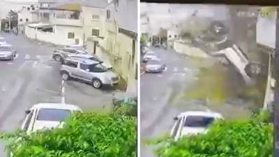  Dramatičan snimak iz Izraela: Eksplozija odbacila automobil u vazduh, kamera zabilježila jeziv trenutak (Video) 