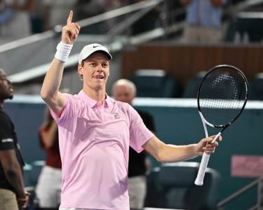  Saša gubi i kad odigra odličan meč, Sineru ne može ništa: Janika čeka najlakši mogući rival u finalu 