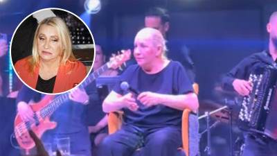  Vesna Zmijanac sjedi na stolici, puši i pije tokom nastupa: Šok snimak pjevačice se širi mrežama 