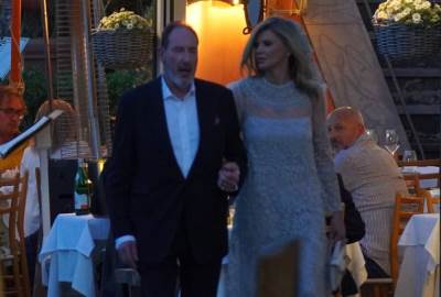  Raspalila po Harisovoj bivšoj, pa rekla 46 godina starijem da joj se javi 