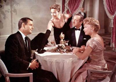  Svim drugaricama skidala muževe, sem jednoj: Zbog nje radila što nije za 7 ljubavnika, klečala i rib 