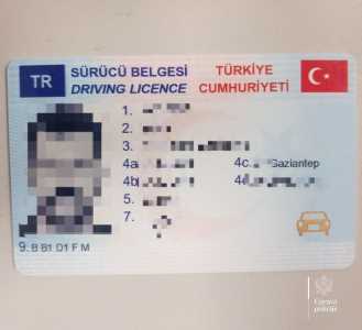  Državljanin Turske uhapšen na granici: otkrivena falsifikovana vozačka dozvola 