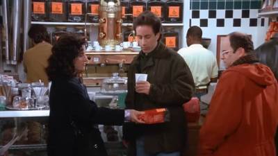  Omiljeni komičar sa 39 zaveo tinejdžerku: Pokrenuo talas zabavljanja sa duplo mlađim djevojčicama, a 