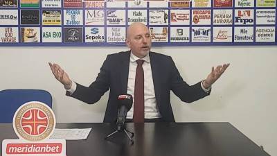  Saša Obradović se izvinjavao i crvenio zbog tuče igrača Zvezde 
