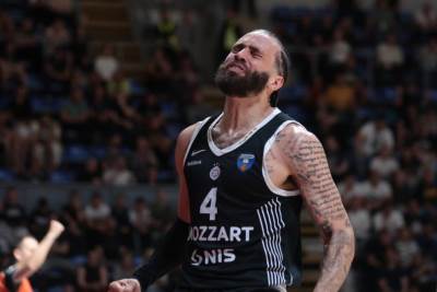  Da li je Dvejn Vašington najavio odlazak iz Partizana? 