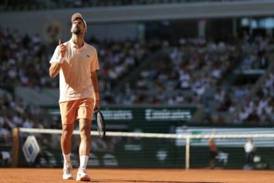  NOVAK PO PAKLENOJ VRUĆINI SLOMIO ŽILAVOG FRANCUZA 