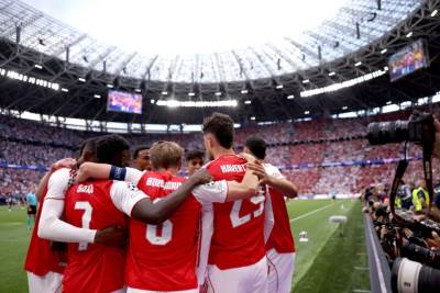  Arsenal morao da slavi u najtežem trenutku: Pravo sa finala Lige šampiona na paradu u Londonu 