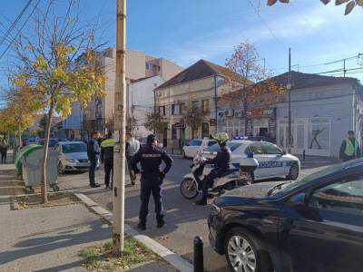  Krvava drama u Kragujevcu: Nožem izbo ženu i njenog dedu, ljekari im se u operacionoj sali bore za ž 