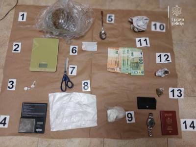  UP: U pretresima objekata povezanih sa Zvicerom i njegovom OKG uhapšena jedna osoba, oduzeti droga, oružje i vozila
 