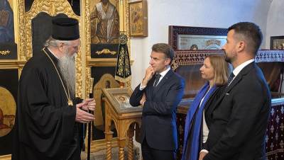  Makron i Milatović sa Joanikijem u Cetinjskom manastiru 