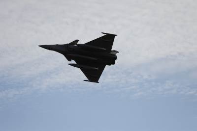  Rumunski F-16 oborio ruski dron iznad Crnog mora: Bukurešt poručio da su upadi „neprihvatljivi“ 