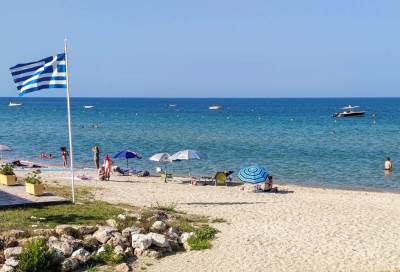  Alarm na plažama u Grčkoj: Otrovna riba napada kupače u plićaku, ujedi završavaju amputacijom 