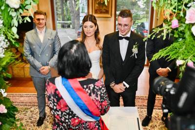  Direktor Granda ženio sina, došli svi sa estrade osim Suzane Jovanović  