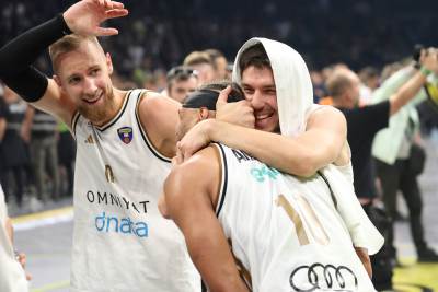  Dubai u jednom danu otjerao pet košarkaša 