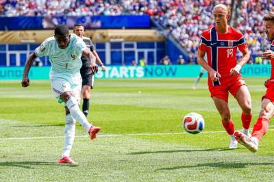  HRVATSKA DRHTI: Senegal gurnuo Vatrene ka ambisu! Francuska deklasirala Norvešku 
