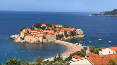  Hotelijer sa Svetog Stefana: Vode nema ni za osnovne potrebe, gosti odlaze 