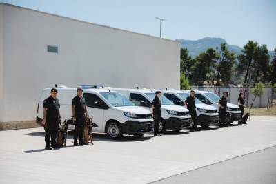  OEBS donirao policiji četiri specijalizovana K9 vozila vrijedna 120.000 eura 
