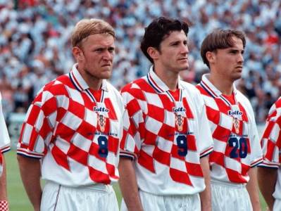  Uhapšen Dario Šimić: Hrvatski fudbaler "pao" u korupcijskoj aferi 